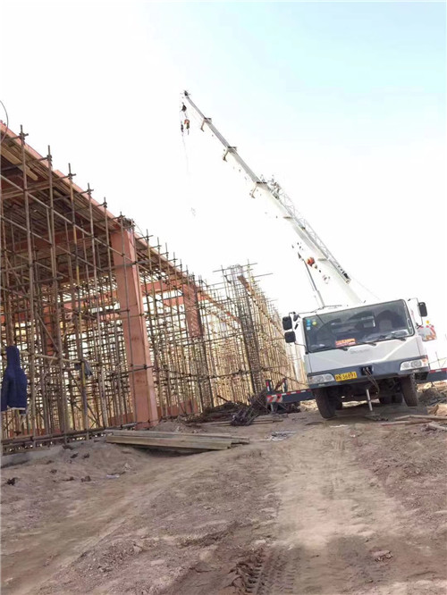 金川区25 吨、50 吨吊车怎么选？多大重量 / 半径适合对应车型？