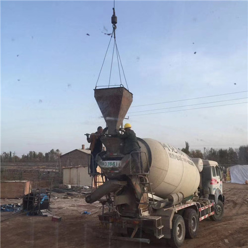 金川区“精准瞄准”—— 吊车的 “定位导航” 技术