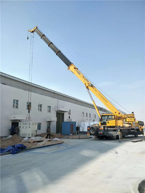 金川区“超载就喊停”—— 吊车的 “重量保镖” 技术